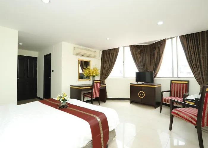 Lucky Palace 3*