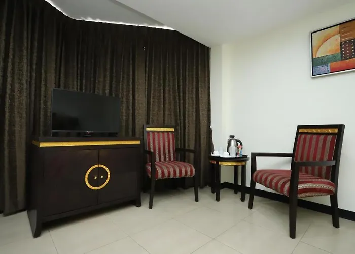 Lucky Palace Hotel 3*